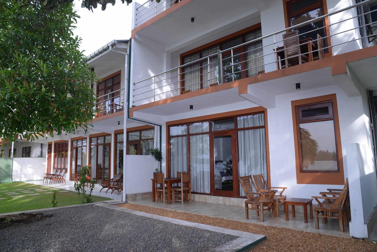 Riverside Inn Fuji Bentota Eksteriør billede